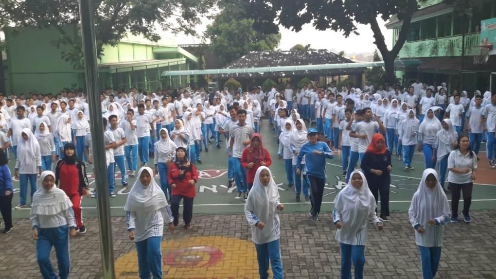 KEGIATAN SENAM SMA NEGERI 88 JAKARTA