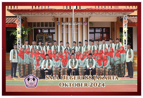 FOTO BERSAMA BAPAK IBU GURU dan KARYAWAN SMAN 88 JAKARTA